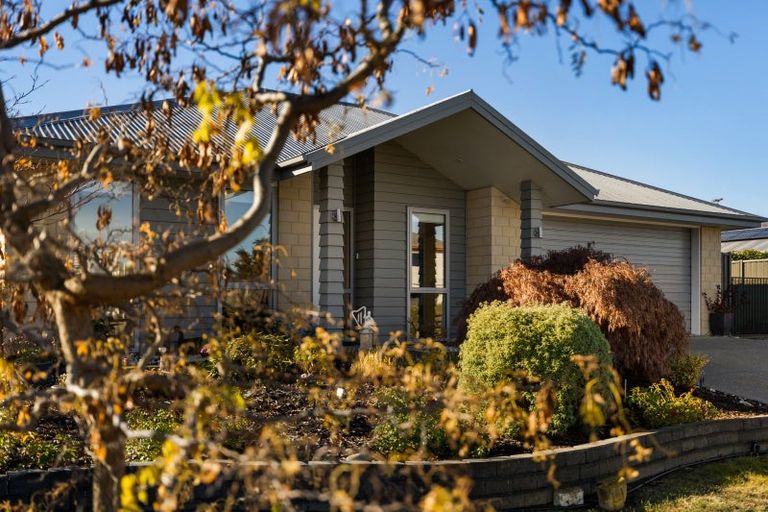 Photo of property in 8 Austral Place, Cromwell, 9310