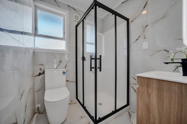 Photo of property in 97 Tidal Road, Mangere, Auckland, 2022