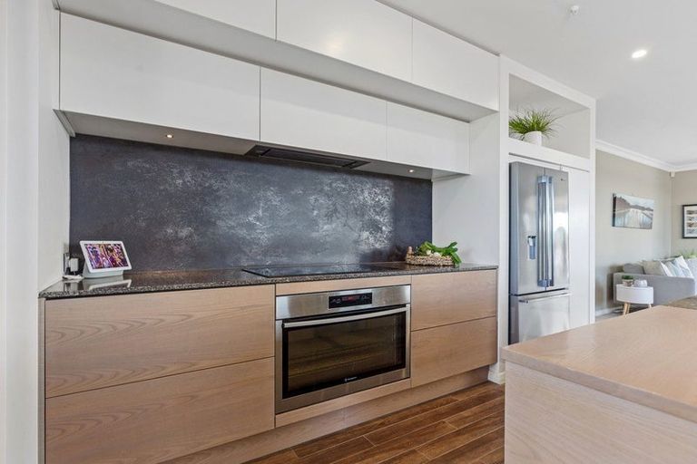 Photo of property in 24 Rexford Heights, Pyes Pa, Tauranga, 3112