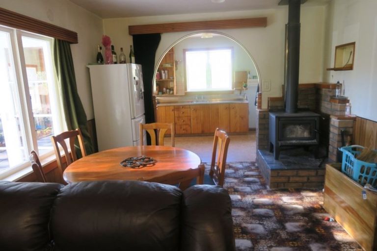 Photo of property in 1099 Junction Road, Egmont Village, New Plymouth, 4372