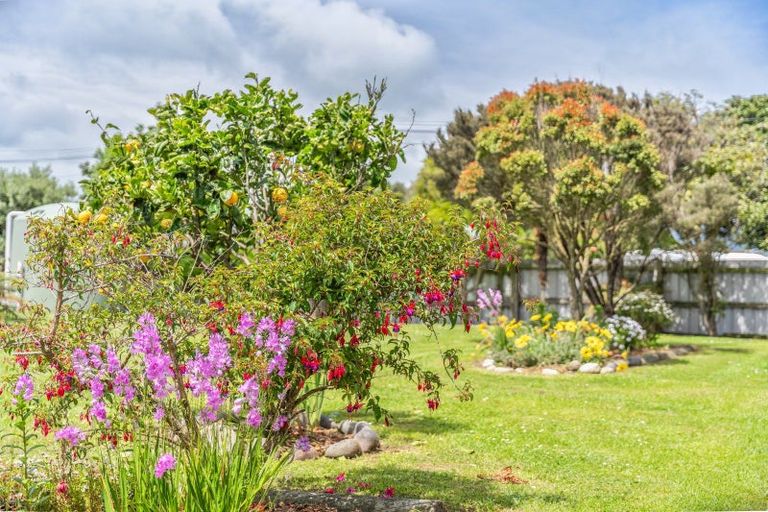Photo of property in 22 Kiharoa Street, Otaki Beach, Otaki, 5512