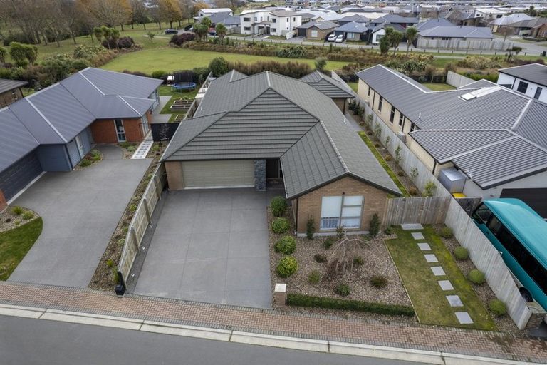 Photo of property in 10 Kilkivan Lane, Broomfield, Christchurch, 8042