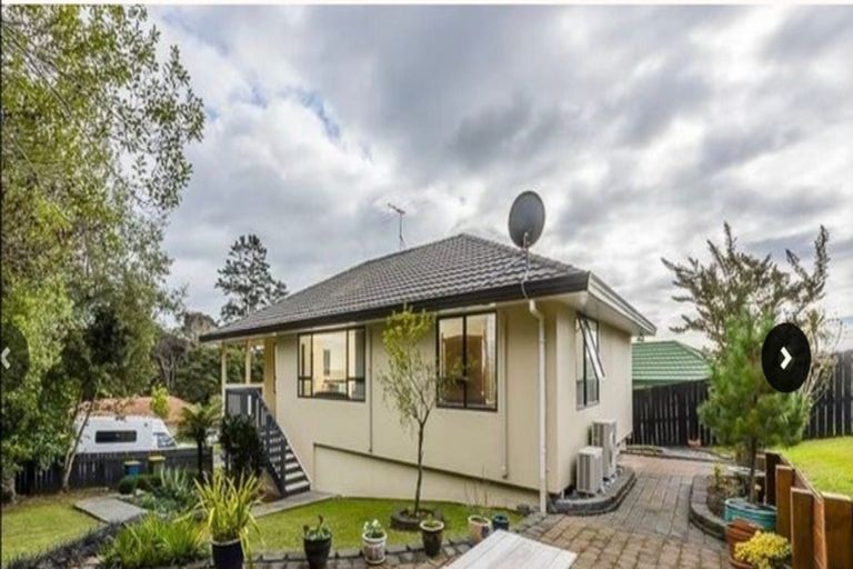 Photo of property in 36 Hewlett Road, Massey, Auckland, 0614