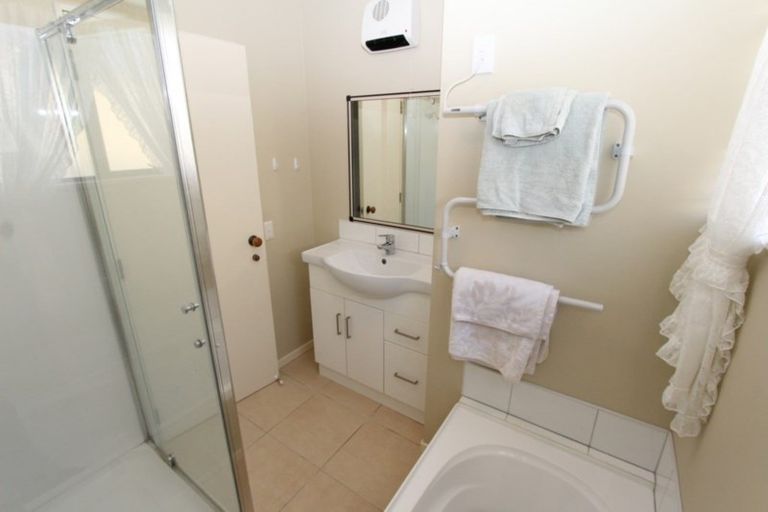 Photo of property in 91 Tireti Road, Titahi Bay, Porirua, 5022