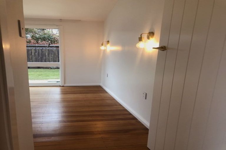 Photo of property in 28 Clyde Road, Upper Riccarton, Christchurch, 8041