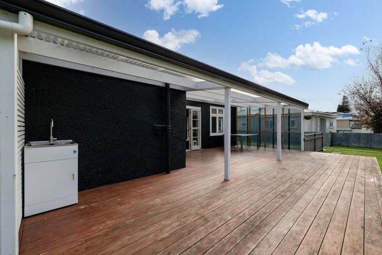 Photo of property in 17 Arthur Street, Pahiatua, 4910