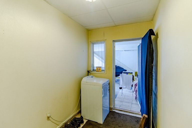 Photo of property in 1/8 Lee Road, Taradale, Napier, 4112