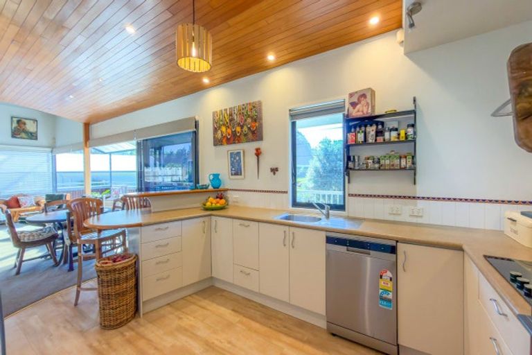 Photo of property in 41 Fishermans Bend, Whiritoa, Whangamata, 3691