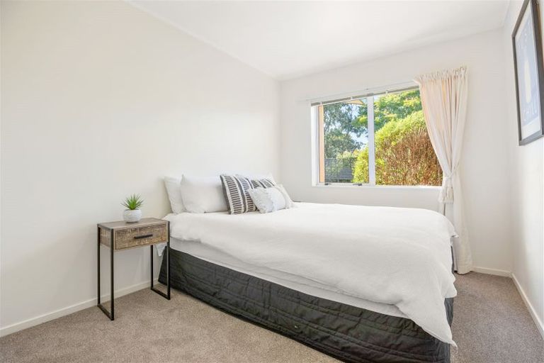 Photo of property in 25 Neil Avenue, Te Atatu Peninsula, Auckland, 0610