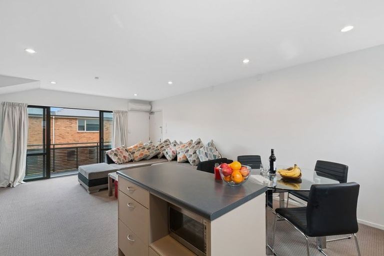 Photo of property in 4/63 Brockworth Place, Riccarton, Christchurch, 8011