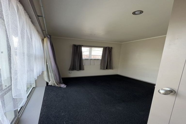 Photo of property in 69 Walworth Avenue, Pakuranga Heights, Auckland, 2010