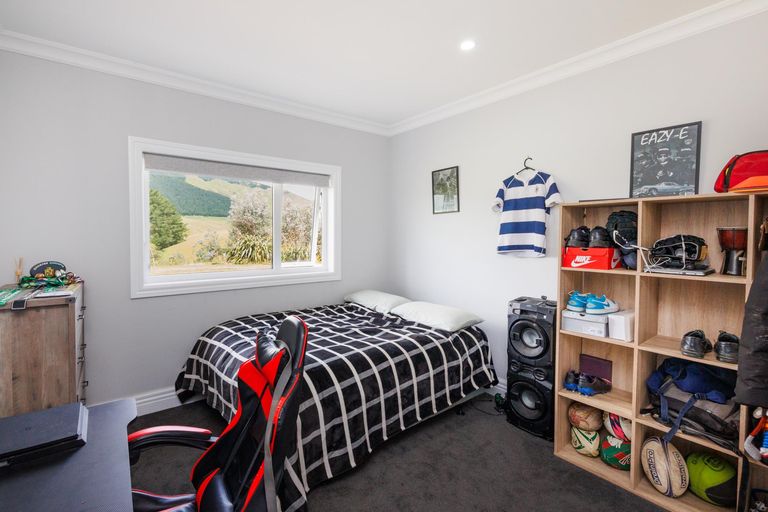 Photo of property in 52 Highland View Drive, Tokomaru, Palmerston North, 4474