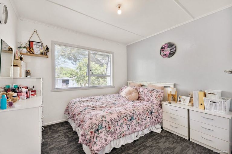 Photo of property in 3 Hunua Road, Papakura, 2110