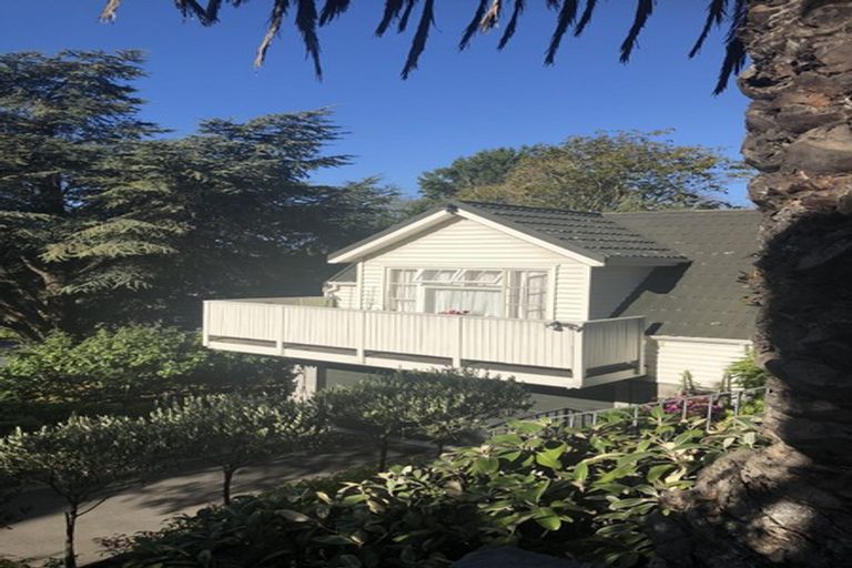Photo of property in 49 Cashmere Road, Cashmere, Christchurch, 8022