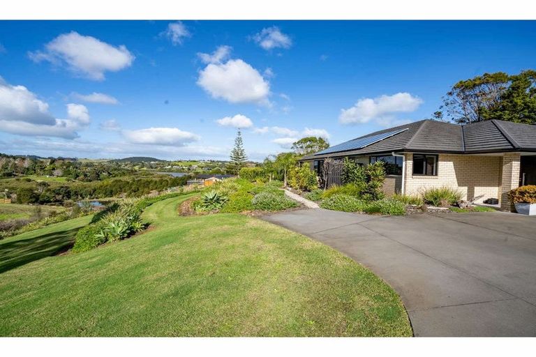 Photo of property in 4 Lensvelt Lane, Kerikeri, 0230