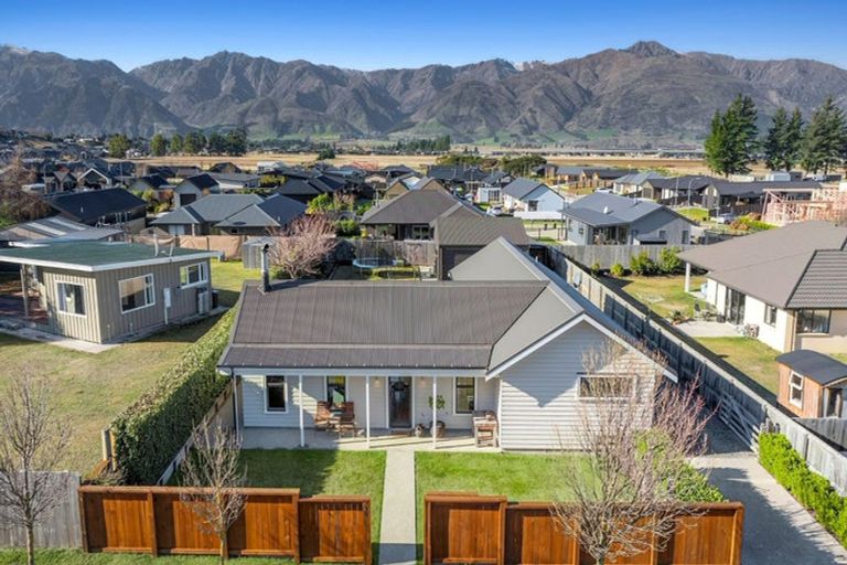 Photo of property in 25 Bell Street, Lake Hawea, Wanaka, 9382