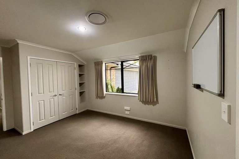 Photo of property in 16 Somerton Drive, Huntington, Hamilton, 3210