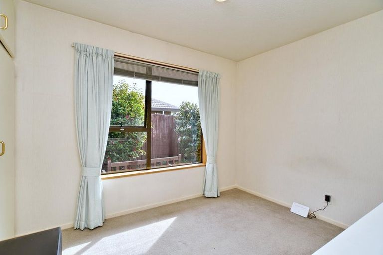 Photo of property in 1/54 Ben Nevis Drive, Broomfield, Christchurch, 8042
