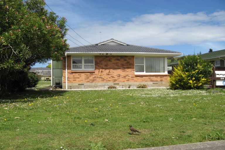 Photo of property in 1/118 Coronation Road, Mangere Bridge, Auckland, 2022