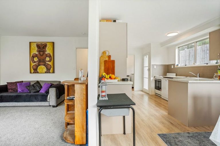 Photo of property in 44 Clyma Place, Massey, Auckland, 0614