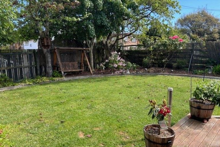 Photo of property in 1 Waitaki Street, Glenwood, Timaru, 7910