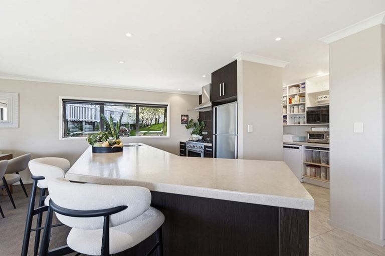 Photo of property in 64 Sereno Vista, Bellevue, Tauranga, 3110