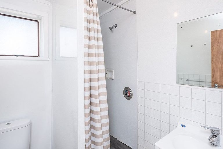 Photo of property in 64 Manly Street, Paraparaumu Beach, Paraparaumu, 5032