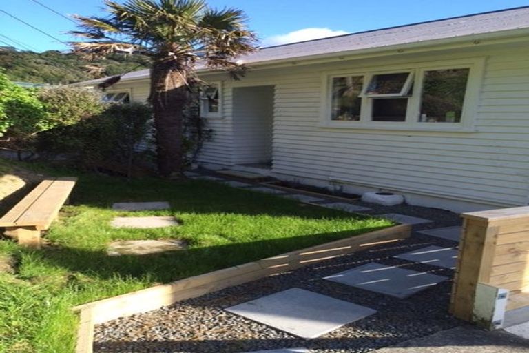 Photo of property in 92 Karepa Street, Brooklyn, Wellington, 6021