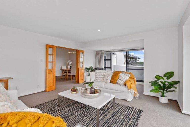 Photo of property in 23a Overdale Drive, Cashmere, Christchurch, 8022