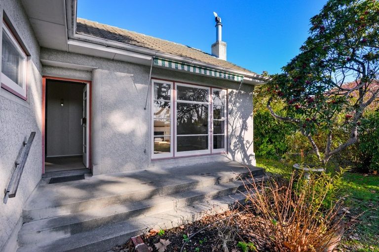 Photo of property in 97 Havelock Road, Havelock North, 4130