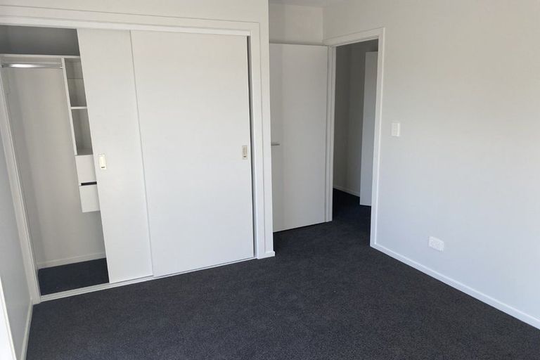 Photo of property in 4/1 Fruitvale Road, New Lynn, Auckland, 0600