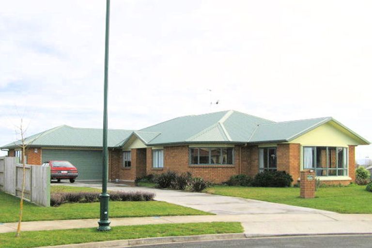 Photo of property in 22 Portobello Way, Huntington, Hamilton, 3210