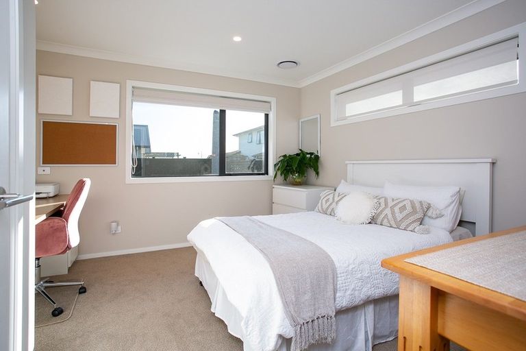 Photo of property in 18d Rose Leigh Drive, Cambridge, 3434