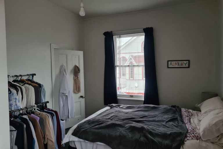 Photo of property in 212 Rintoul Street, Berhampore, Wellington, 6023