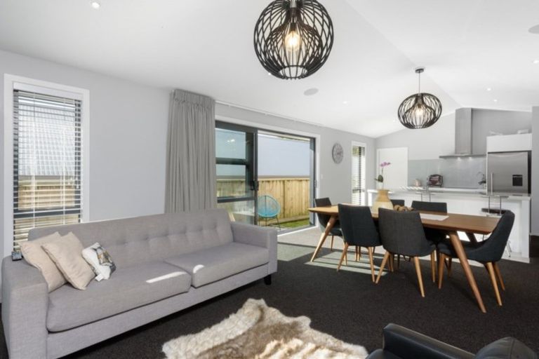 Photo of property in 291 Lakes Boulevard, Pyes Pa, Tauranga, 3112