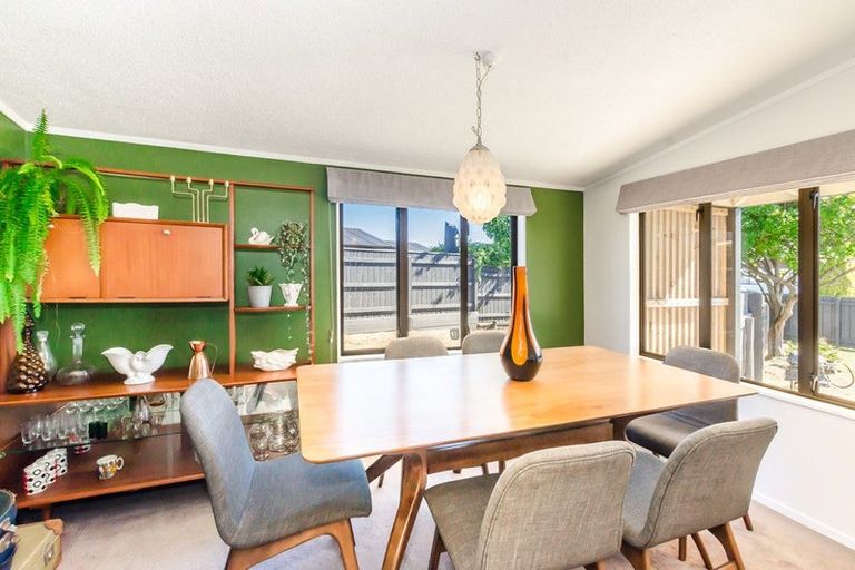 Photo of property in 36 Hollis Road, Paraparaumu Beach, Paraparaumu, 5032