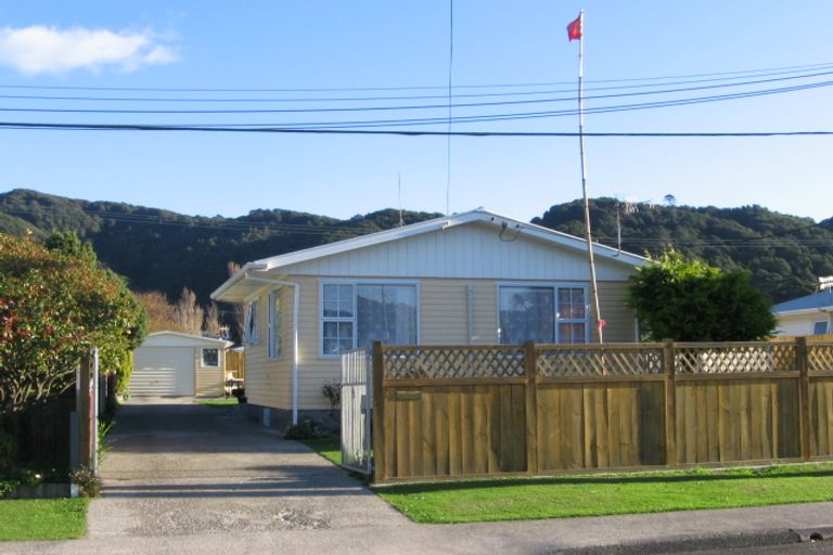 Photo of property in 51 Karamu Crescent, Wainuiomata, Lower Hutt, 5014
