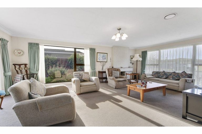 Photo of property in 1 Kinley Street, Rangiora, 7400