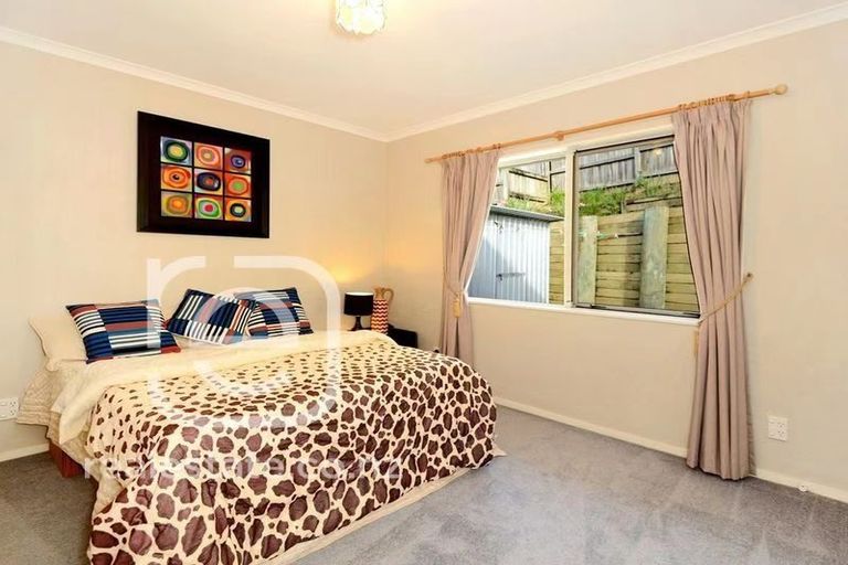 Photo of property in 8 Helen Ryburn Place, Torbay, Auckland, 0630