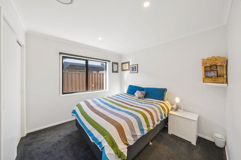 Photo of property in 17 Te Kaeaea Crescent, Wallaceville, Upper Hutt, 5018