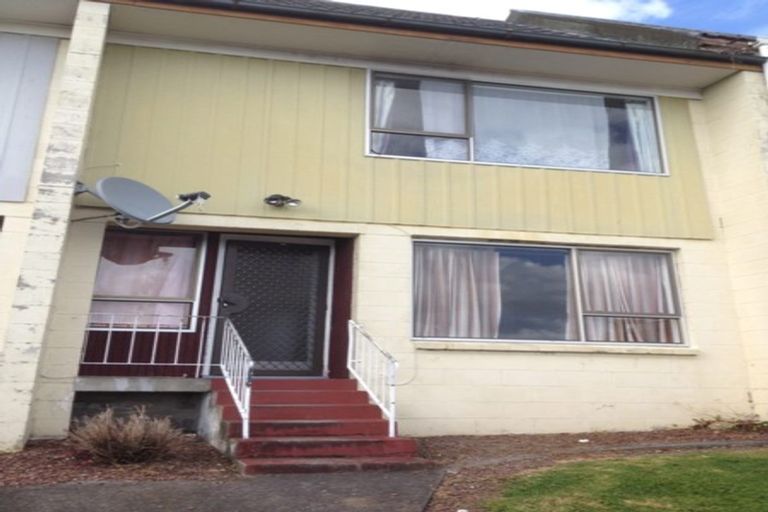 Photo of property in 2/24 Copley Street, New Lynn, Auckland, 0600