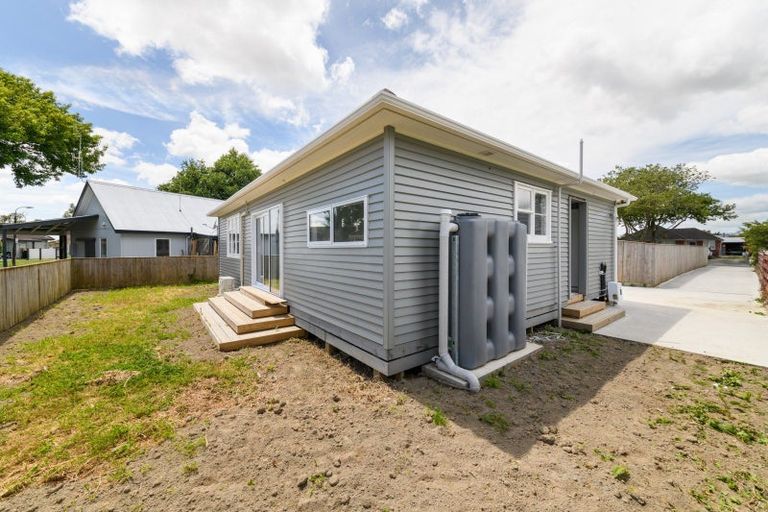 Photo of property in 73 Rangiora Avenue, Roslyn, Palmerston North, 4414