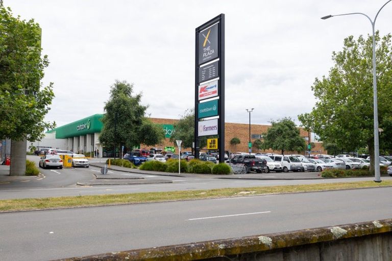 Photo of property in 1 Ranfurly Street, Palmerston North, 4410