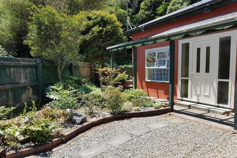 Photo of property in 469a Ohiro Road, Brooklyn, Wellington, 6021