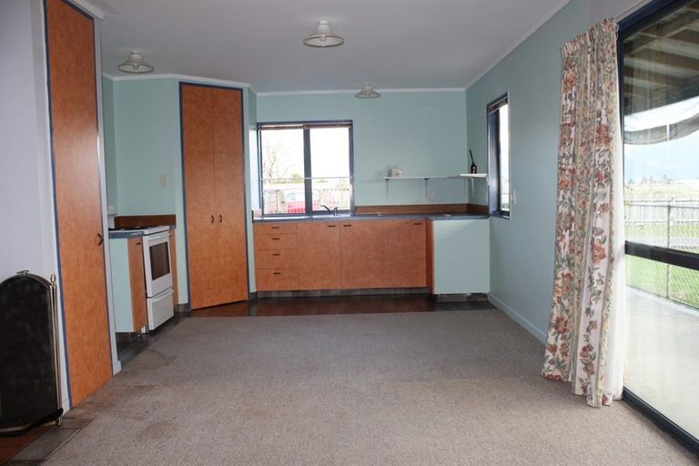 Photo of property in 22 Shelswell Street, Westport, 7825