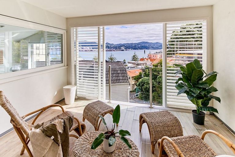 Photo of property in 2b Wilkinson Street, Oriental Bay, Wellington, 6011