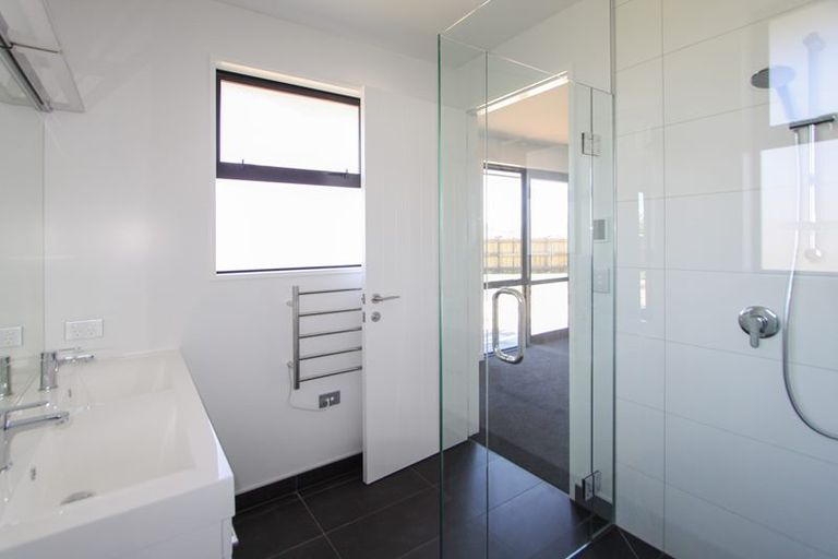 Photo of property in 71 Infinity Drive, Wanaka, 9305