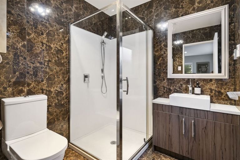 Photo of property in 180c Greenhithe Road, Greenhithe, Auckland, 0632