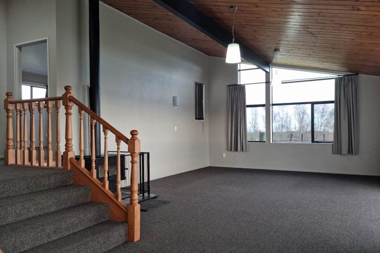 Photo of property in 142 York Road, Huirangi, New Plymouth, 4373