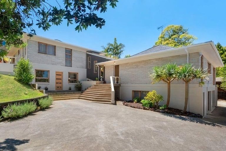 Photo of property in 36a Hogans Road, Glenfield, Auckland, 0629